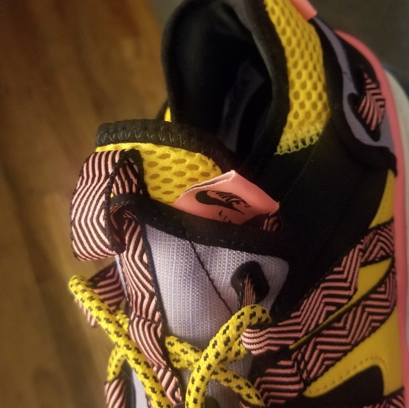 NIKE Air Max 270 Bowfin Size 8 - Picture 9 of 12